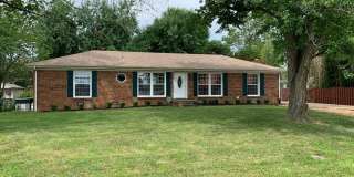 3 Bed 1 1/2 Bath Home Near Dunbar Cave and Walking Trails! Gallery 1