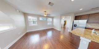 Gorgeous Condo in Edgewick - Minutes from Soco! Gallery 5