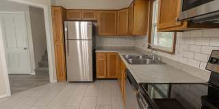 Remodeled 4 Bed and 3 Bath Home Gallery 6