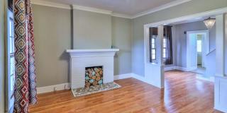 Knoxville 37917 - 3 bedroom, 2 bath Craftsman Home - Contact Ryan Fogarty (865) 333-4840 Gallery 4