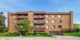 1655 Lake Cook Road Gallery 1