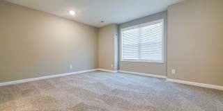 Two Bedroom with Garage on Exit 11! Gallery 14