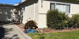 3 Bedroom 2 Bath Home Close to Downtown and Shopping Gallery 1