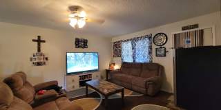 2/2 1 CAR GARAGE AND LARGE SHOP Gallery 3