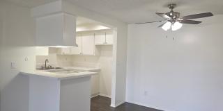 171 Mariposa Apartments Gallery 5