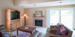 Beautifully Furnished Condo with Mountain Views Beautifully Furnished Condo with Mountain Views Gallery 11