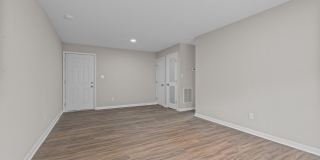 Experience Modern Living: Newly Renovated 1 Bed, 1 Bath Apartment Coming Soon! Gallery 47