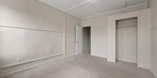 225 N LUZERNE Avenue Gallery 23