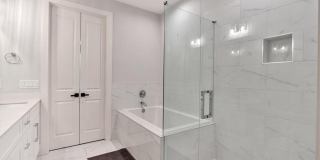 6890 Peachtree Dunwoody Road Gallery 22