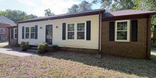 3 Bedroom, 2 Bathroom House in Greensboro! Gallery 1