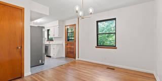 517 Randall Street Gallery 10