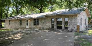 3/1. 1750 sqft Home w/Fenced Yard for Lease: 300 Slayden, Tuckerman ($1185) Gallery 1