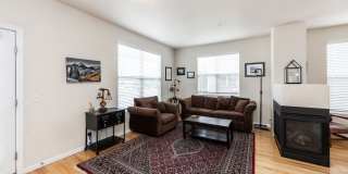 Downtown 3 Bedroom Townhome with 2 Car Garage Gallery 14