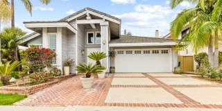 Elegant 3 Bed 2 Bath Home Available in the Heart of Woodbridge! Gallery 1