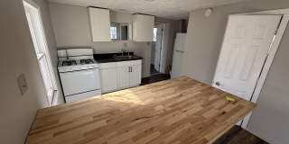 1707 East Memorial Drive Apt 2 Gallery 1