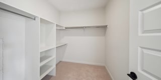 AMLI Broadway Park Gallery 6