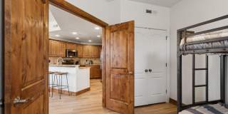 1708 W Redstone Avenue Gallery 24