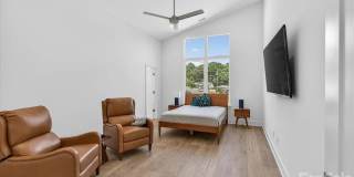 Spacious 3BR Townhome in Charlotte Gallery 11