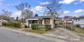 419 7th Street Gallery 1