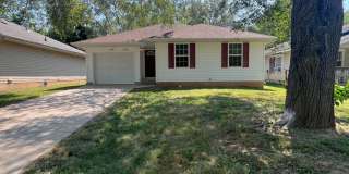 3 bedroom/2 bath house with one car garage Gallery 1