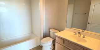 Beautiful, 2 story penthouse loft at the Manhattan condos on the south strip. Gallery 9