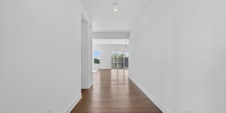 861 N MANCHESTER Street Gallery 28