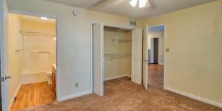 Walnut Springs Apartments Gallery 27