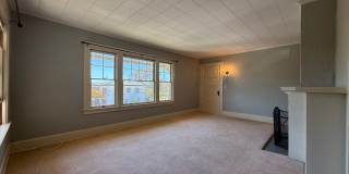 Fabulous Bankers Hill location 3 Bedroom Top-floor duplex unit Gallery 13