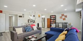 102 Monroe Street - 201 Gallery 14