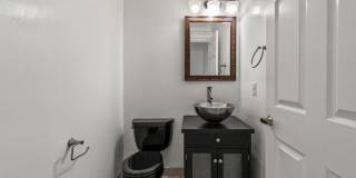 11952 Montana Avenue Gallery 3