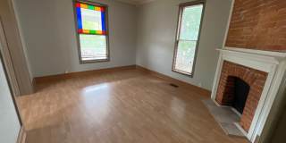 Large House Midtown Gallery 12