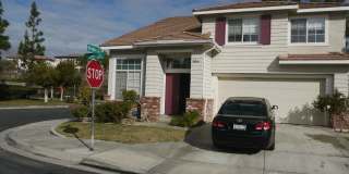 Stunning 3 Bed 3 Bath Duplex in Placentia with Open Floor Plan and Vaulted Ceilings. Gallery 6