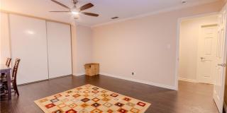 Beautifully renovated courtyard townhome in the heart of Corpus Christi Gallery 10