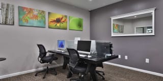 Stonington Farm Apartments Gallery 13