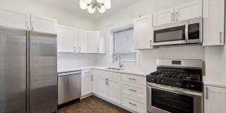 2207 W School Street Gallery 2
