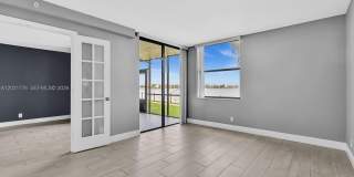 109 Lake Emerald Dr Gallery 19