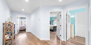 15 Griffin Street Gallery 30
