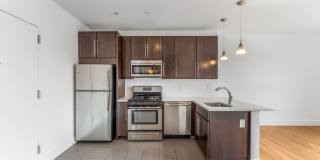 DVORA 366 West Side Gallery 6