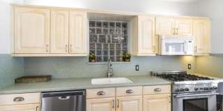 400 33rd Street Gallery 21