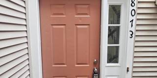 18073 ROYAL BONNET Circle Gallery 1