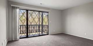 Chalet Villa Apartments Gallery 29