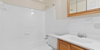 101 North Ripley Apartments Gallery 12