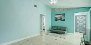 238 SW Grove Avenue Gallery 24