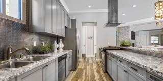La Verne Village Luxury Apartment Homes Gallery 22