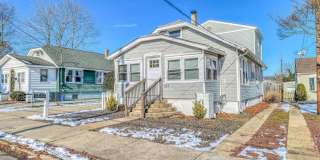 137 W Johnson Ave Gallery 3