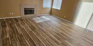Spacious 6 bedroom , 3 bathroom home with downstairs bedroom and bath Gallery 11