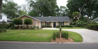 1841 Twelve Oaks Ln E Gallery 1