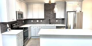 512 Highland Oaks Lane Gallery 3