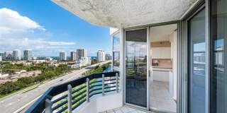 3400 NE 192nd St Gallery 30