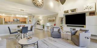 204 Old Meadow Way Gallery 1
